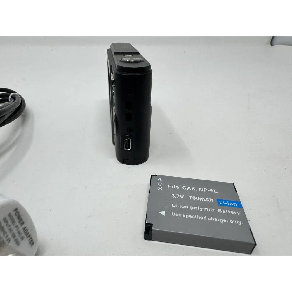 Unbranded Digital Camera W/ Charger and Battery - Black